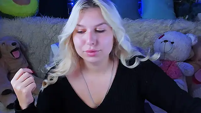 ChloeRicc online show from 09-12-25, 09:42