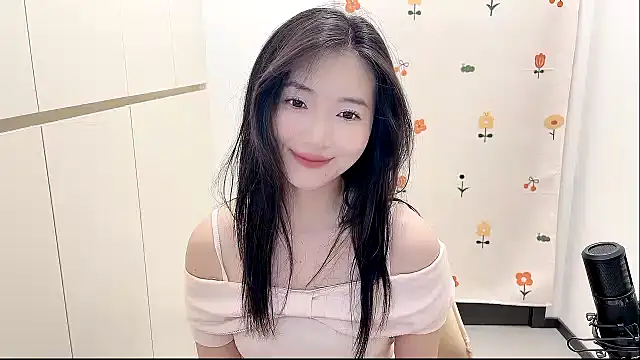 Snapshot of Rosalind_xixi chatting on 09-09-25, 03:39 Rosalind xixi online show from 09-09-25, 03:39