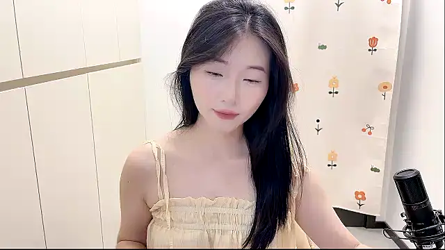 Snapshot of Rosalind_xixi chatting on 09-11-25, 12:16 Rosalind xixi online show from 09-11-25, 12:16