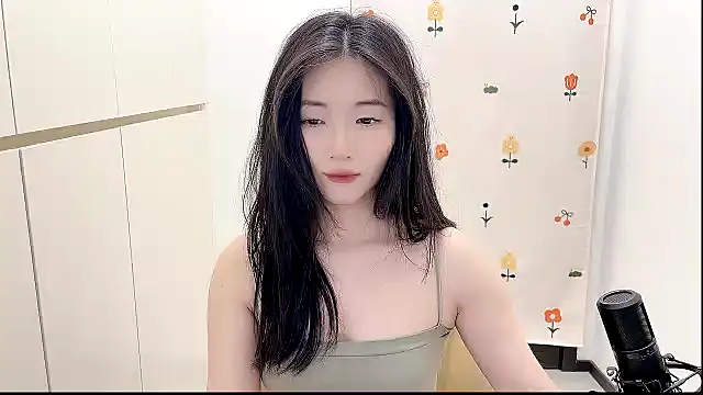 Snapshot of Rosalind_xixi chatting on 09-15-25, 01:55 Rosalind xixi online show from 09-15-25, 01:55