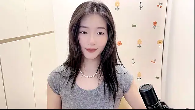 Snapshot of Rosalind_xixi chatting on 09-26-25, 01:04 Rosalind xixi online show from 09-26-25, 01:04