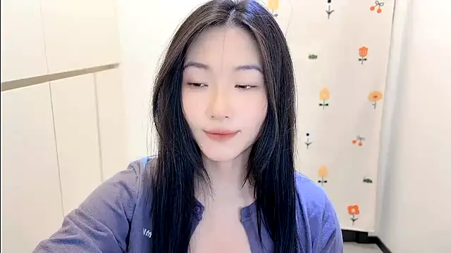 Snapshot of Rosalind_xixi chatting on 11-20-25, 09:20 Rosalind xixi online show from 11-20-25, 09:20