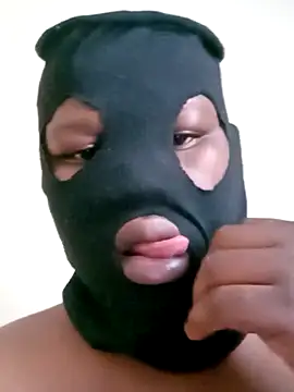 Snapshot of 45Dick45 chatting on 10-17-25, 09:56 45Dick45 online show from 10-17-25, 09:56