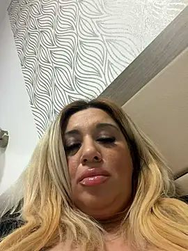 Snapshot of TheeaBlanco chatting on 12-05-25, 06:15 TheeaBlanco online show from 12-05-25, 06:15