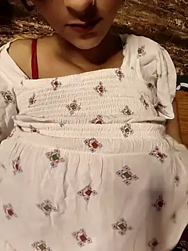 Snapshot of Indian-Aleena chatting on 09-09-25, 11:59 Indian-Aleena online show from 09-09-25, 11:59