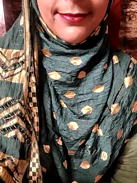 Snapshot of Indian-Aleena chatting on 09-23-25, 08:01 Indian-Aleena online show from 09-23-25, 08:01