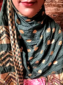 Snapshot of Indian-Aleena chatting on 09-25-25, 03:49 Indian-Aleena online show from 09-25-25, 03:49