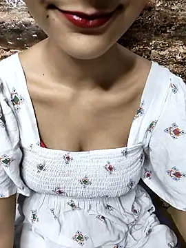 Snapshot of Indian-Aleena chatting on 10-03-25, 06:38 Indian-Aleena online show from 10-03-25, 06:38