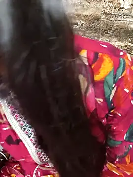 Snapshot of Indian-Aleena chatting on 10-28-25, 06:21 Indian-Aleena online show from 10-28-25, 06:21