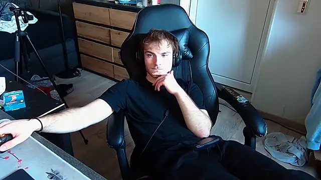 Rudi2007Eye online show from 02-26-26, 02:49