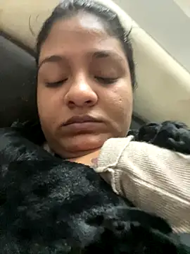 Snapshot of Fantacy69 chatting on 12-14-25, 04:40 Fantacy69 online show from 12-14-25, 04:40