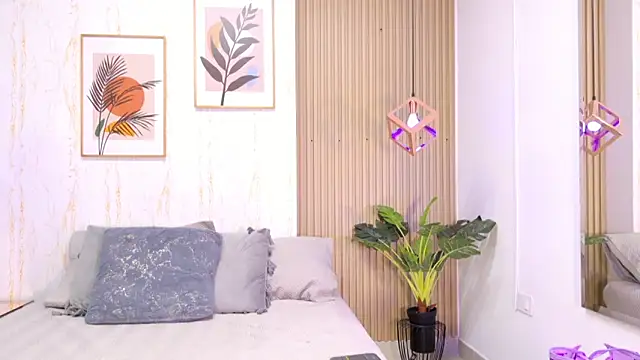 Snapshot of Ayleen_Dunkan chatting on 09-13-25, 11:54 Ayleen Dunkan online show from 09-13-25, 11:54