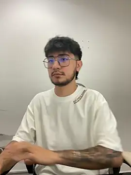 Snapshot of DanteRushh chatting on 10-14-25, 11:22 DanteRushh online show from 10-14-25, 11:22