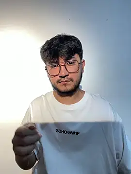 Snapshot of DanteRushh chatting on 03-06-26, 08:27 DanteRushh online show from 03-06-26, 08:27