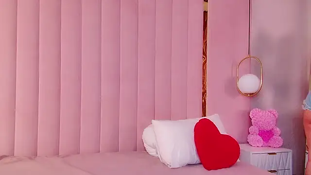 Miranda Kerry online show from 03-21-26, 06:40