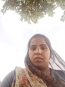 Snapshot of Cut_rajbati chatting on 10-08-25, 08:45 Cut rajbati online show from 10-08-25, 08:45