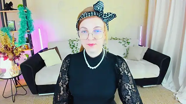 YourUniverser online show from 11-25-25, 09:20