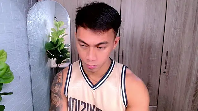 PinooyMilker online show from 10-27-25, 01:53