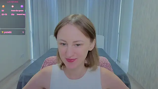 LuluChiiii online show from 09-10-25, 10:26