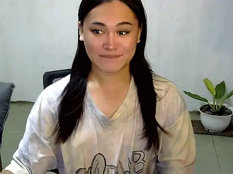 Snapshot of Annierose_ts chatting on 10-28-25, 06:21 Annierose ts online show from 10-28-25, 06:21