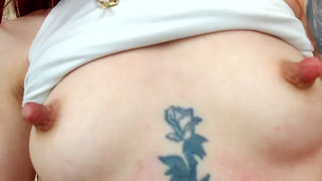 Julia Jae online show from 10-08-25, 06:11