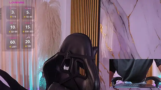 JulienSaint online show from 12-15-25, 05:06