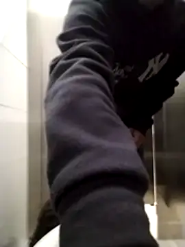 felipecams123 online show from 02-10-26, 12:26