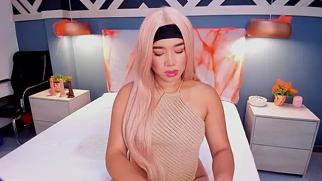 EmilyZahar online show from 10-23-25, 12:59