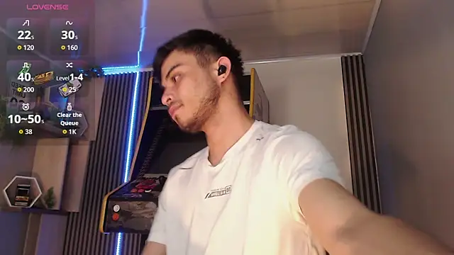 Bastian MCcormick online show from 11-26-25, 01:45