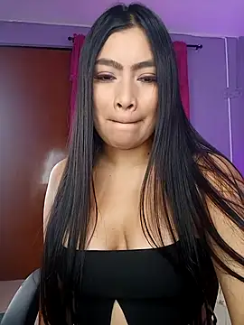 LunaaRosse online show from 10-25-25, 02:19