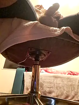 Snapshot of Niptalk84 chatting on 10-05-25, 08:29 Niptalk84 online show from 10-05-25, 08:29