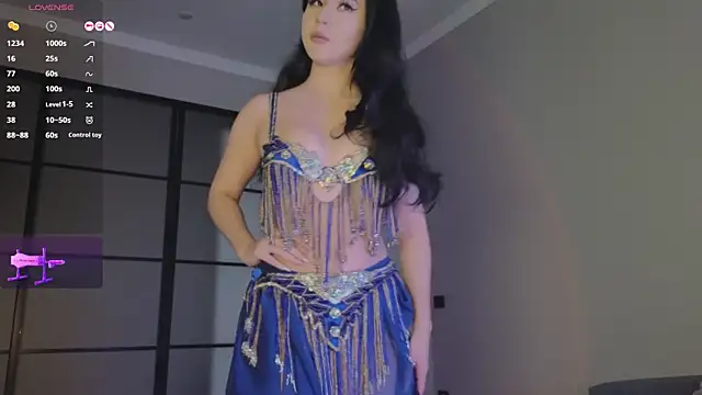 lunajii online show from 10-11-25, 03:06