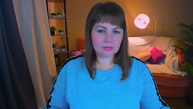 Snapshot of CrystaalStaar chatting on 11-05-25, 07:36 CrystaalStaar online show from 11-05-25, 07:36