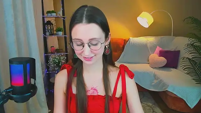 YourLovellyStory online show from 11-16-25, 04:23