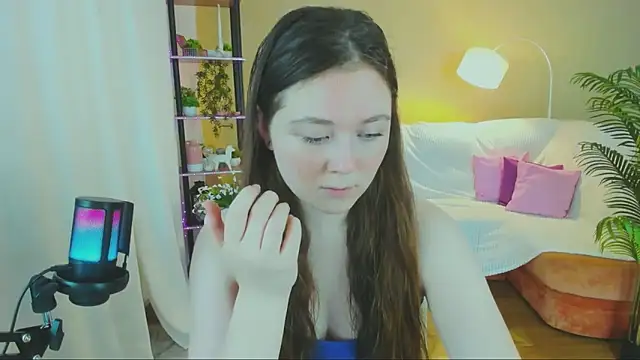 AlluringLookk online show from 09-24-25, 12:08