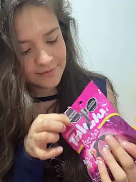 Emilyybennet  online show from 04-18-26, 02:37