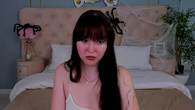 VanessaFields online show from 10-25-25, 03:18