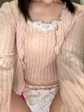 Snapshot of ms_suzuka chatting on 10-14-25, 12:11 ms suzuka online show from 10-14-25, 12:11