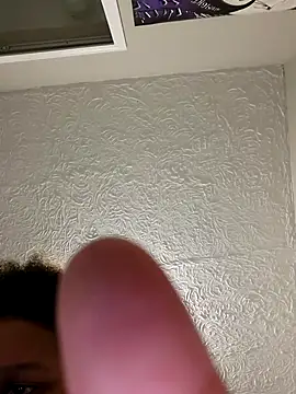 chocolate bella online show from 10-04-25, 11:47