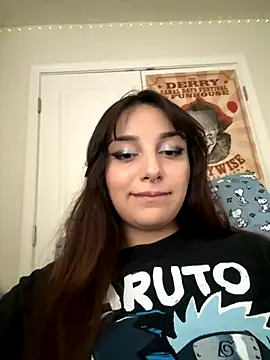 CharmingMaddie online show from 11-18-25, 05:28