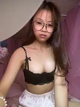 xiaoyu-777 online show from 09-17-25, 04:41