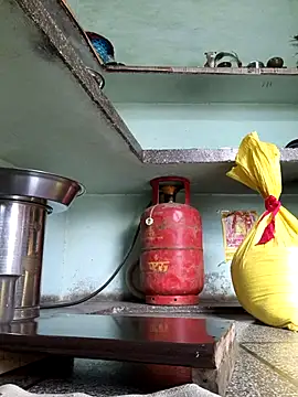 Love-pari077 online show from 09-12-25, 01:06