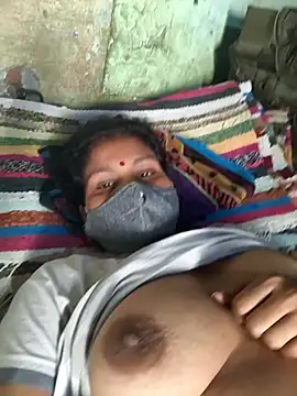 Love-pari077 online show from 09-23-25, 01:30