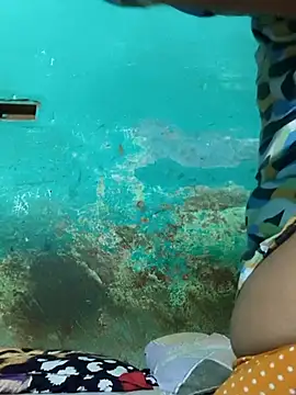 Love-pari077 online show from 10-05-25, 03:21