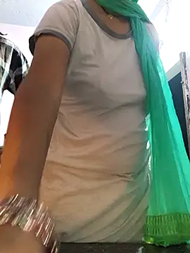 Love-pari077 online show from 10-23-25, 11:57