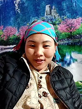 Snapshot of Love-Ly99 chatting on 02-19-26, 11:06 Love-Ly99 online show from 02-19-26, 11:06