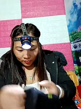 Snapshot of Love-Ly99 chatting on 02-20-26, 02:30 Love-Ly99 online show from 02-20-26, 02:30