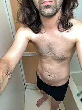 Snapshot of Frankieyyy1 chatting on 10-20-25, 07:36 Frankieyyy1 online show from 10-20-25, 07:36