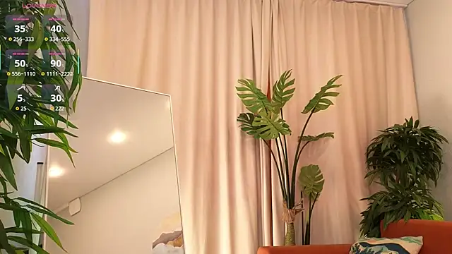 Snapshot of AliciaMellow chatting on 09-13-25, 03:17 AliciaMellow online show from 09-13-25, 03:17