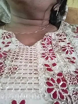 Snapshot of Monika_Telugu_Girl chatting on 02-01-26, 07:51 Monika Telugu Girl online show from 02-01-26, 07:51